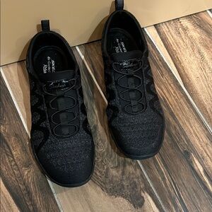 Skechers Women’s Black Athletic Shoes